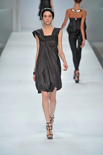 Look 38